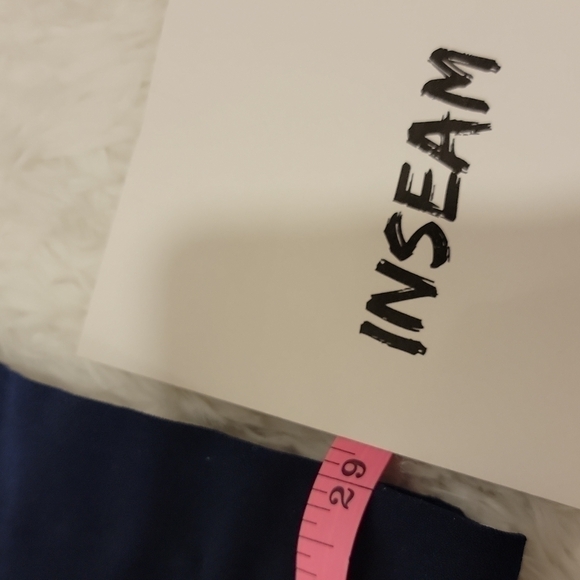 𝅺KATHIE Lee 2 piece navy blue trimmed in white pantsuit size medium - Picture 9 of 10